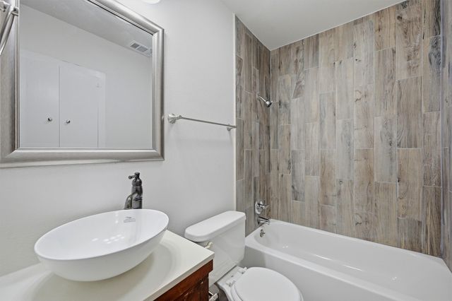 608 S Loving Avenue, Sherman, TX 75090