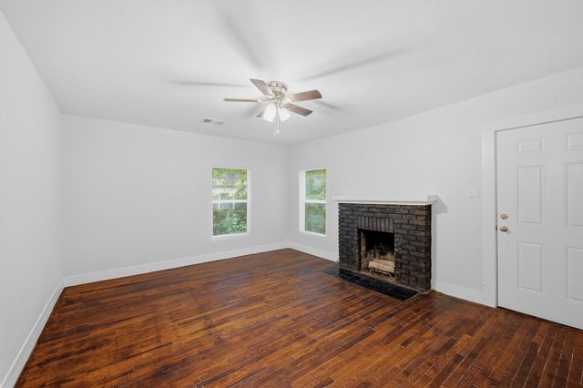 608 S Loving Avenue, Sherman, TX 75090