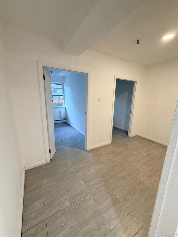142-01 37th Avenue 1FL, Flushing, NY 11354 — photo 2