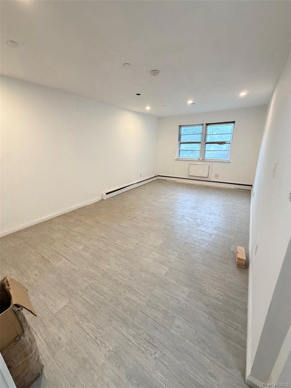 142-01 37th Avenue 1FL, Flushing, NY 11354 — photo 3
