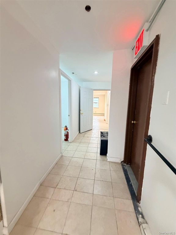 142-01 37th Avenue 1FL, Flushing, NY 11354 — photo 5