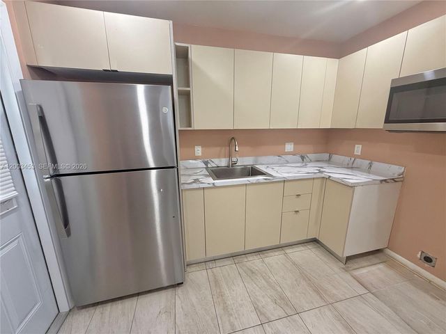 6290 NW 14th St 6290, Sunrise, FL 33313