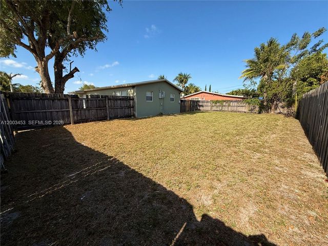 6290 NW 14th St 6290, Sunrise, FL 33313