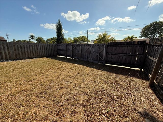 6290 NW 14th St 6290, Sunrise, FL 33313