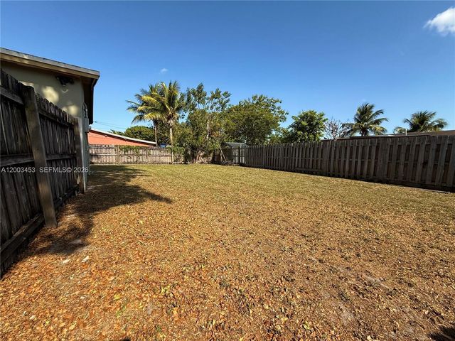 6290 NW 14th St 6290, Sunrise, FL 33313