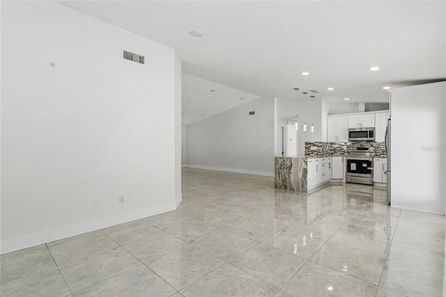 9507 CAMDEN HILL COURT, Tampa, FL 33615