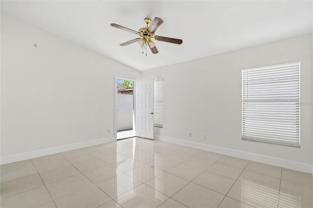 9507 CAMDEN HILL COURT, Tampa, FL 33615