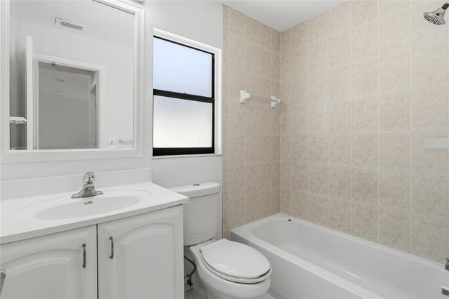 9507 CAMDEN HILL COURT, Tampa, FL 33615