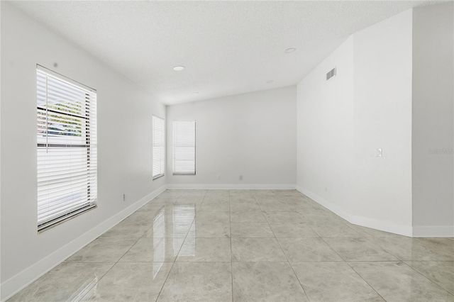 9507 CAMDEN HILL COURT, Tampa, FL 33615