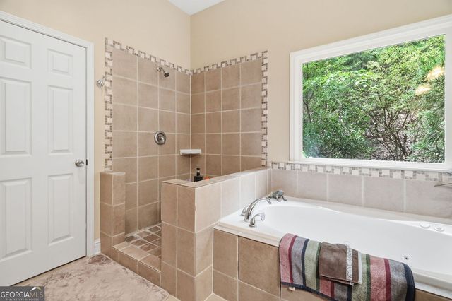 930 Lake Arrowhead Drive, Waleska, GA 30183