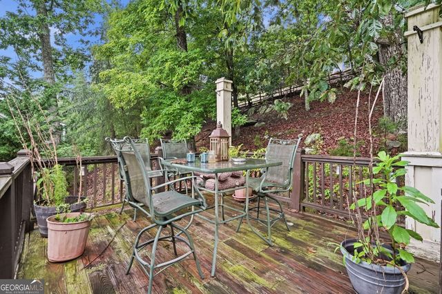 930 Lake Arrowhead Drive, Waleska, GA 30183