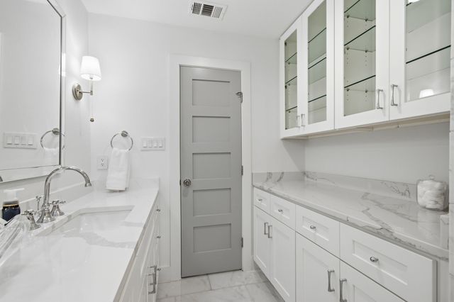 4416 Laren Lane, Dallas, TX 75244