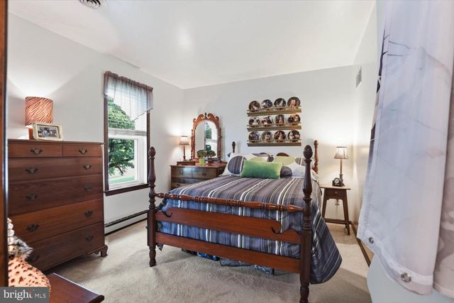 33 HOOVER RD, Lancaster, PA 17603