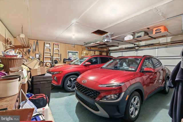 33 HOOVER RD, Lancaster, PA 17603
