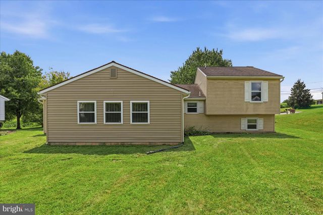 33 HOOVER RD, Lancaster, PA 17603