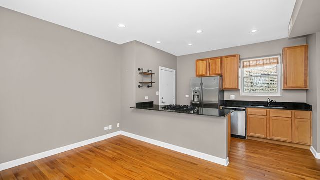5623 N Wayne Avenue B3, Chicago, IL 60660