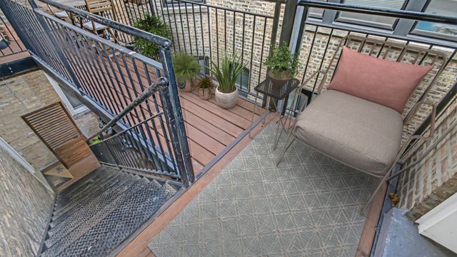 5623 N Wayne Avenue B3, Chicago, IL 60660