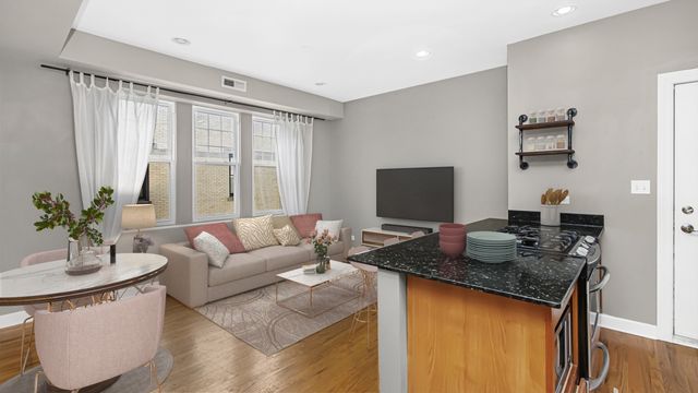 5623 N Wayne Avenue B3, Chicago, IL 60660