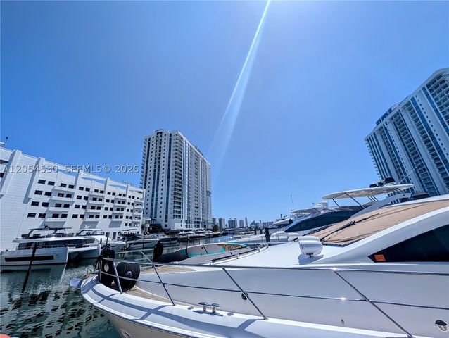 17301 Biscayne Blvd 1501, North Miami Beach, FL 33160