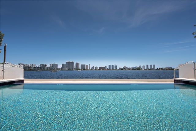 17301 Biscayne Blvd 1501, North Miami Beach, FL 33160