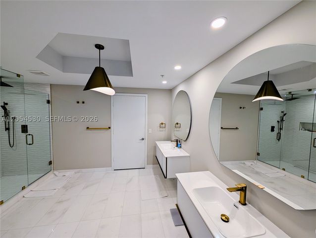 17301 Biscayne Blvd 1501, North Miami Beach, FL 33160