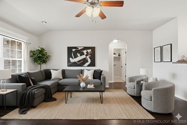 2816 W Charlotte Street, Broken Arrow, OK 74011