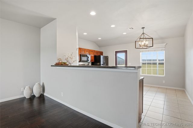 2816 W Charlotte Street, Broken Arrow, OK 74011