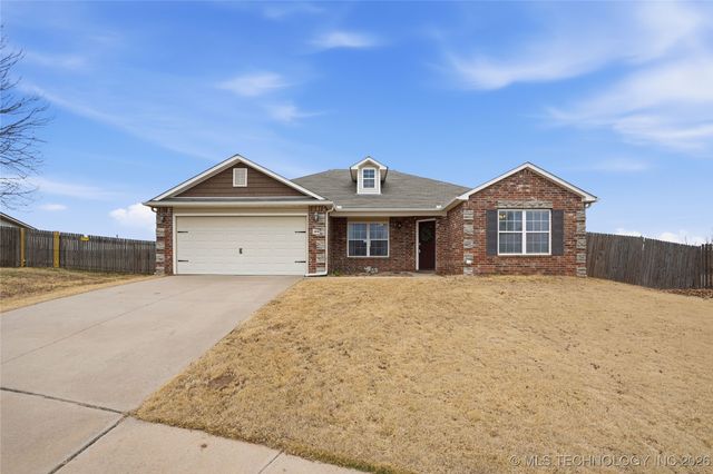 2816 W Charlotte Street, Broken Arrow, OK 74011