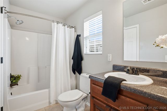 2816 W Charlotte Street, Broken Arrow, OK 74011