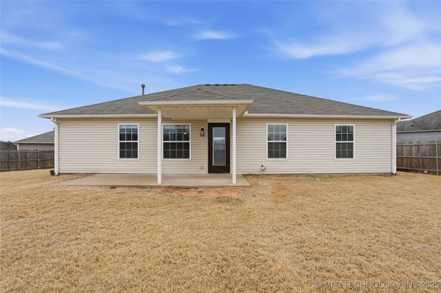 2816 W Charlotte Street, Broken Arrow, OK 74011