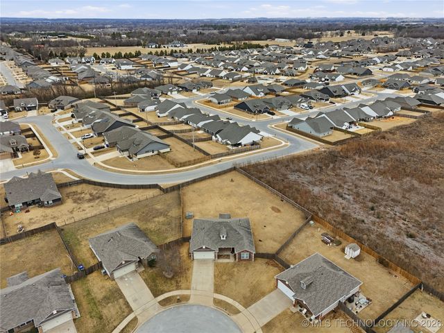 2816 W Charlotte Street, Broken Arrow, OK 74011