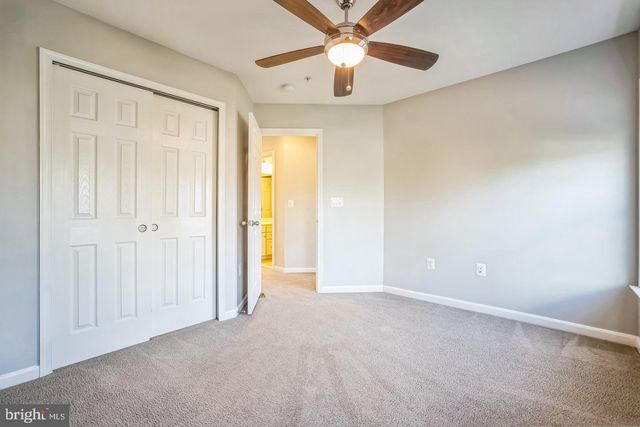 4304 EDOSOMWAN LN, Fairfax, VA 22030