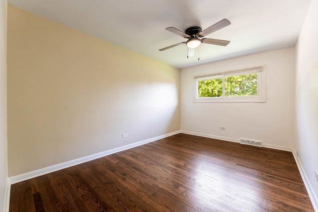 4024 W 106th Street, Oak Lawn, IL 60453
