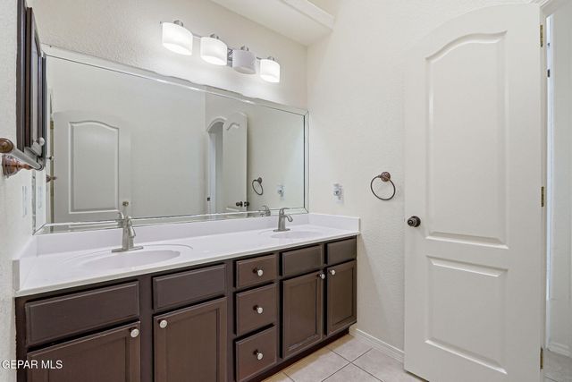 12264 ROBERTA LYNNE Drive, El Paso, TX 79936