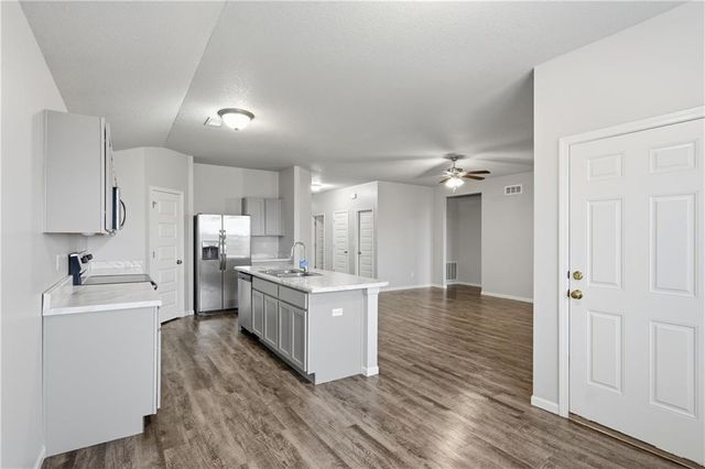 21832 Franklin Street, Spring Hill, KS 66083