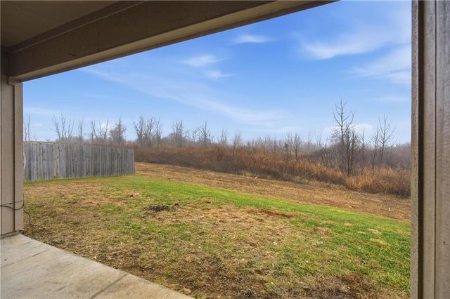 21832 Franklin Street, Spring Hill, KS 66083