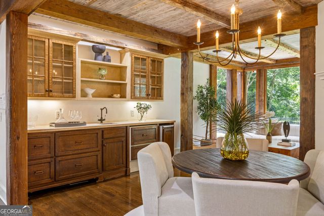2485 W Wesley Road NW, Atlanta, GA 30327