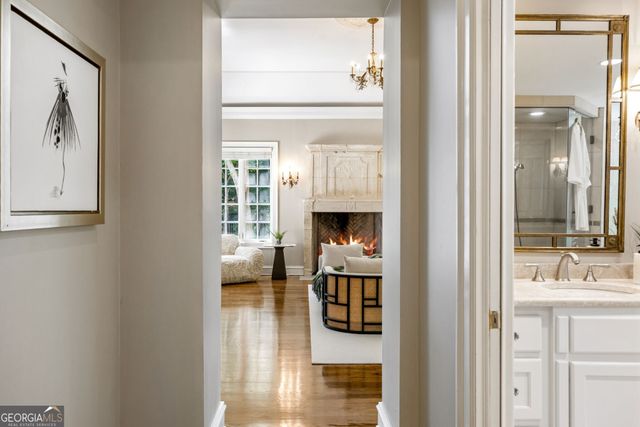2485 W Wesley Road NW, Atlanta, GA 30327
