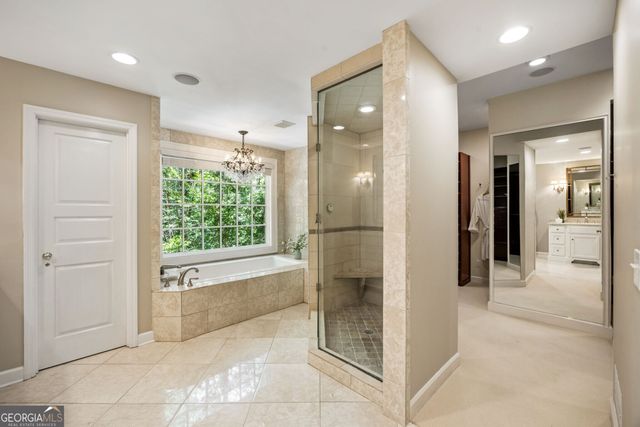 2485 W Wesley Road NW, Atlanta, GA 30327