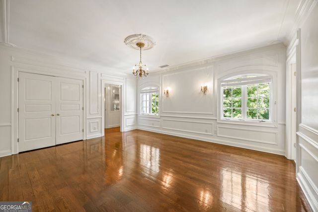 2485 W Wesley Road NW, Atlanta, GA 30327