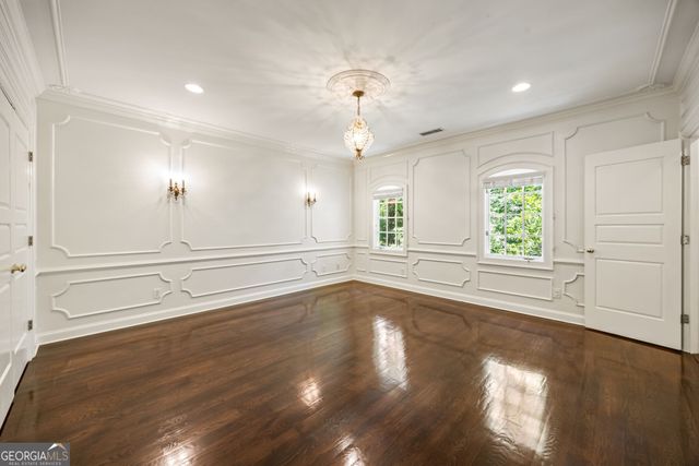 2485 W Wesley Road NW, Atlanta, GA 30327