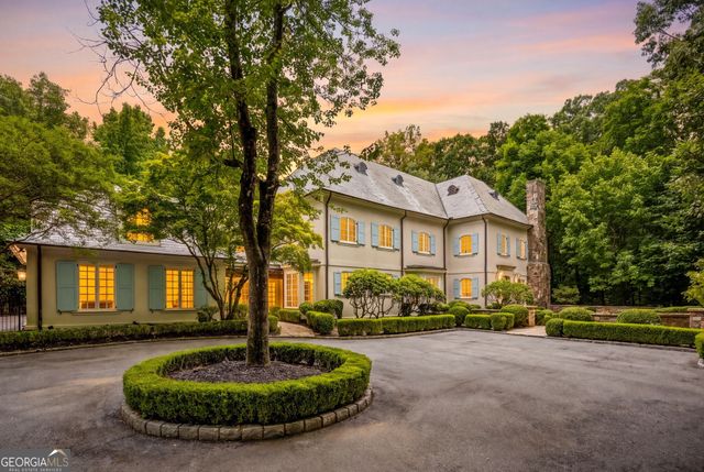 2485 W Wesley Road NW, Atlanta, GA 30327