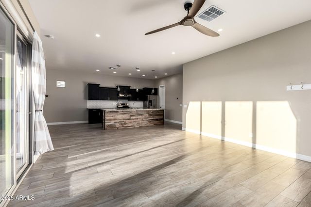 8514 S 8TH Lane, Phoenix, AZ 85041