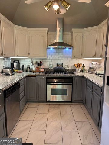 300 Westwoods Drive, Ellijay, GA 30540
