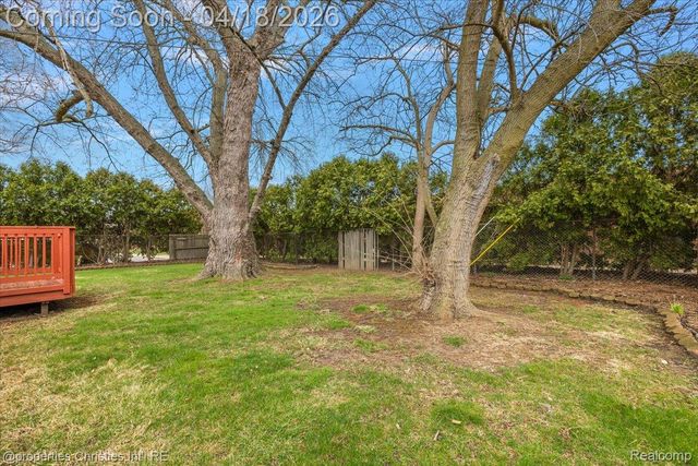 22801 Garfield Street, St. Clair Shores, MI 48082