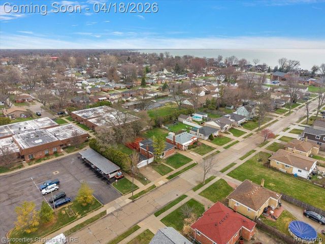 22801 Garfield Street, St. Clair Shores, MI 48082