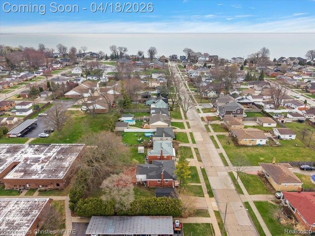22801 Garfield Street, St. Clair Shores, MI 48082