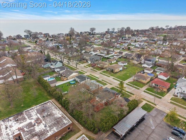 22801 Garfield Street, St. Clair Shores, MI 48082