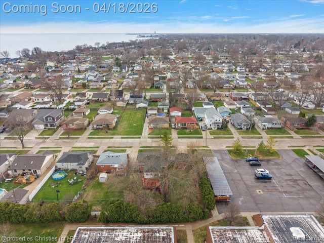 22801 Garfield Street, St. Clair Shores, MI 48082