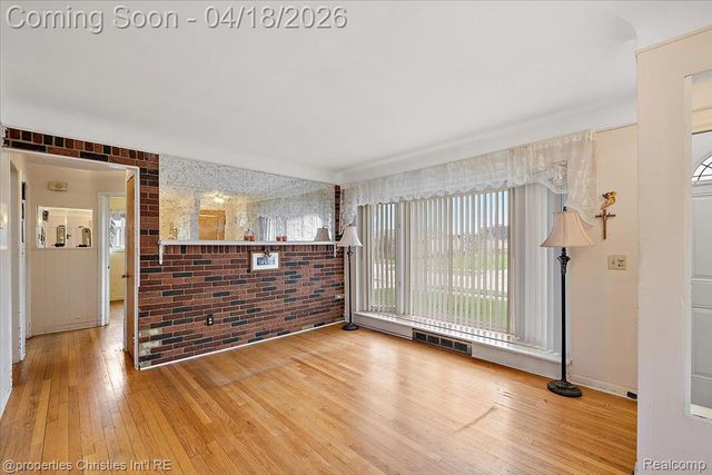 22801 Garfield Street, St. Clair Shores, MI 48082